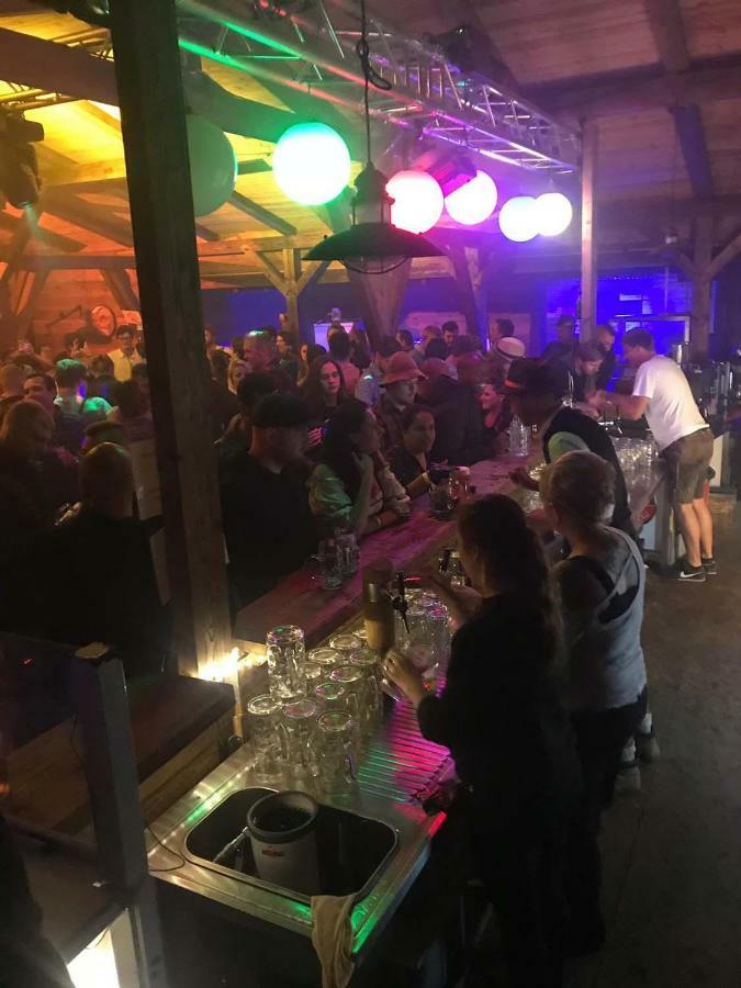 Oktoberfest Wiesn Camp Luxe tent München
