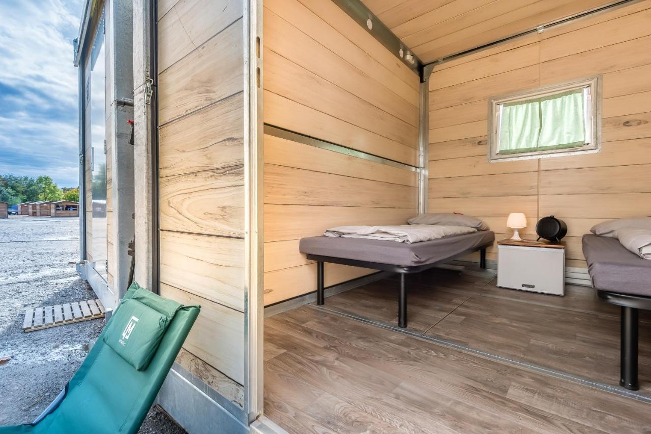 Oktoberfest Wiesn Camp Luxe tent München